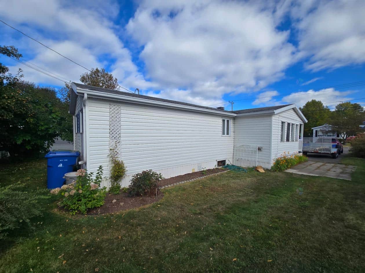 158 Avenue Chanoine Brochu, Montmagny, QC G5V 4N2