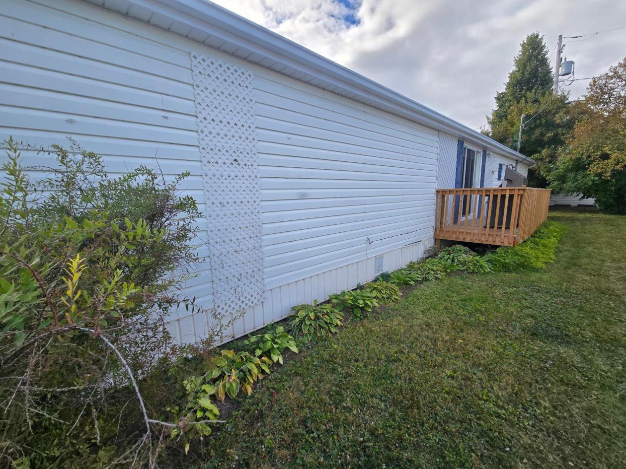 158 Avenue Chanoine Brochu, Montmagny, QC G5V 4N2